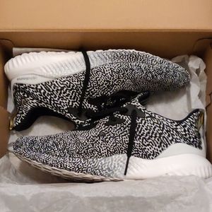 Adidas Alphabounce Aramis